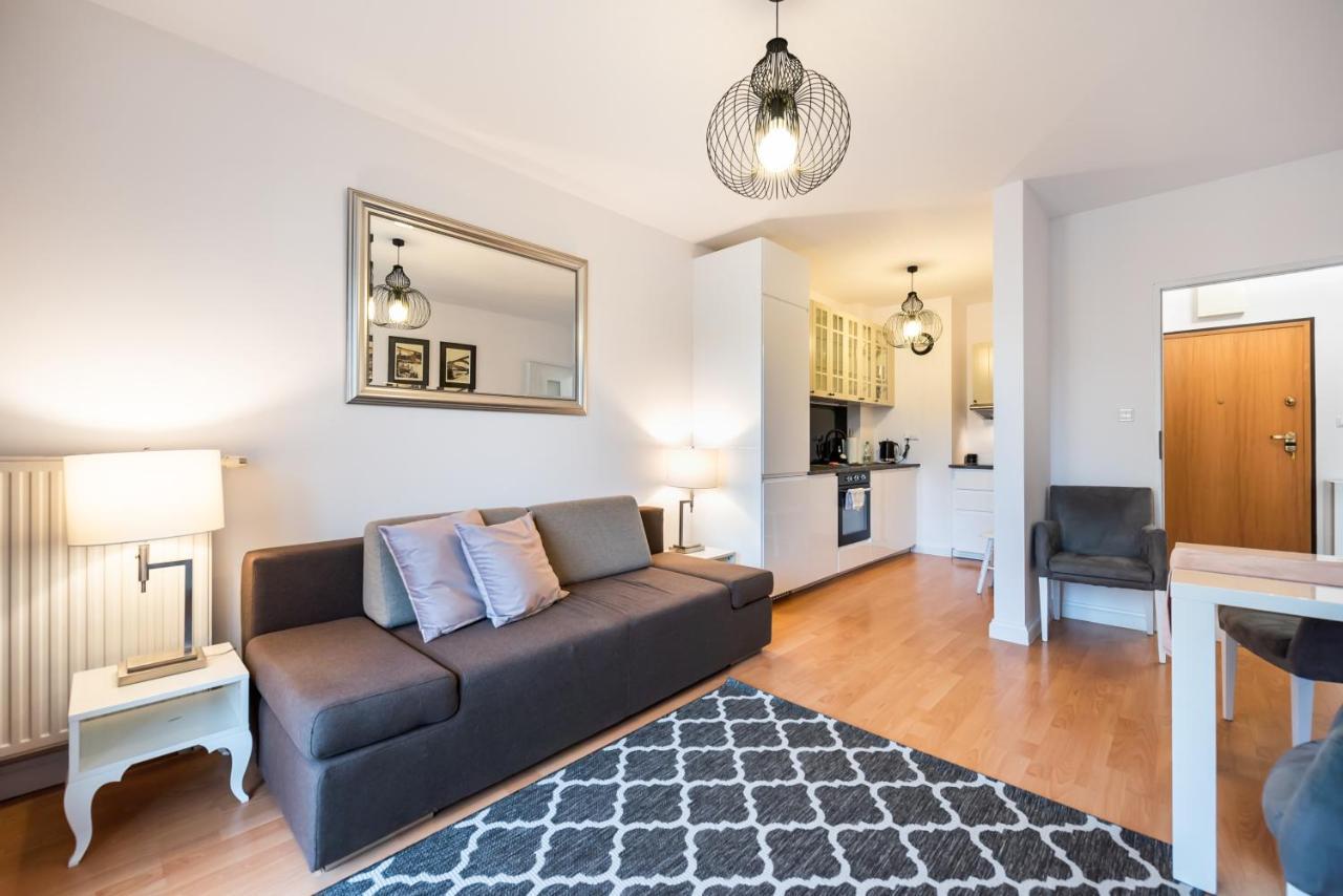 Metro Kondratowicza Velvet Apartment Warschau Exterior foto